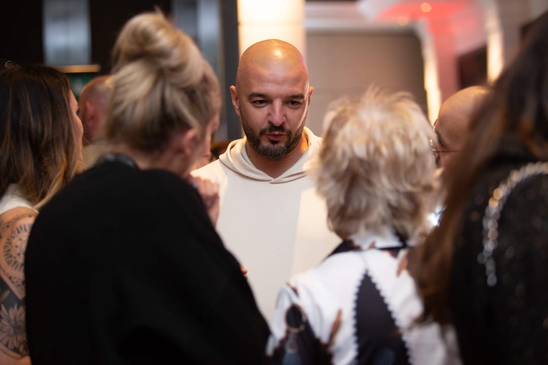 SMP tretman - fotografija iz galerije Micro Hair Clinic